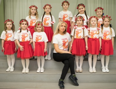 Алёна Герасимова и её студия эстрадного вокала "Счастье", младшая группа